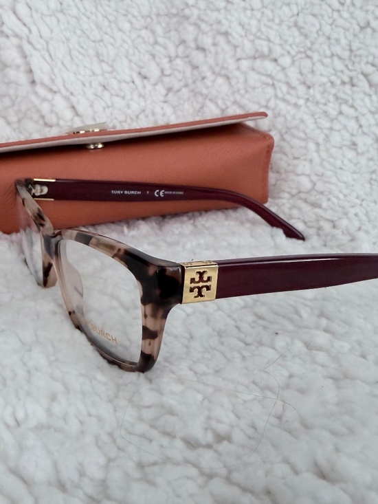 Tory Burch NWT Rectangular Tortoise Shell Eyeglasses + Case main image 10